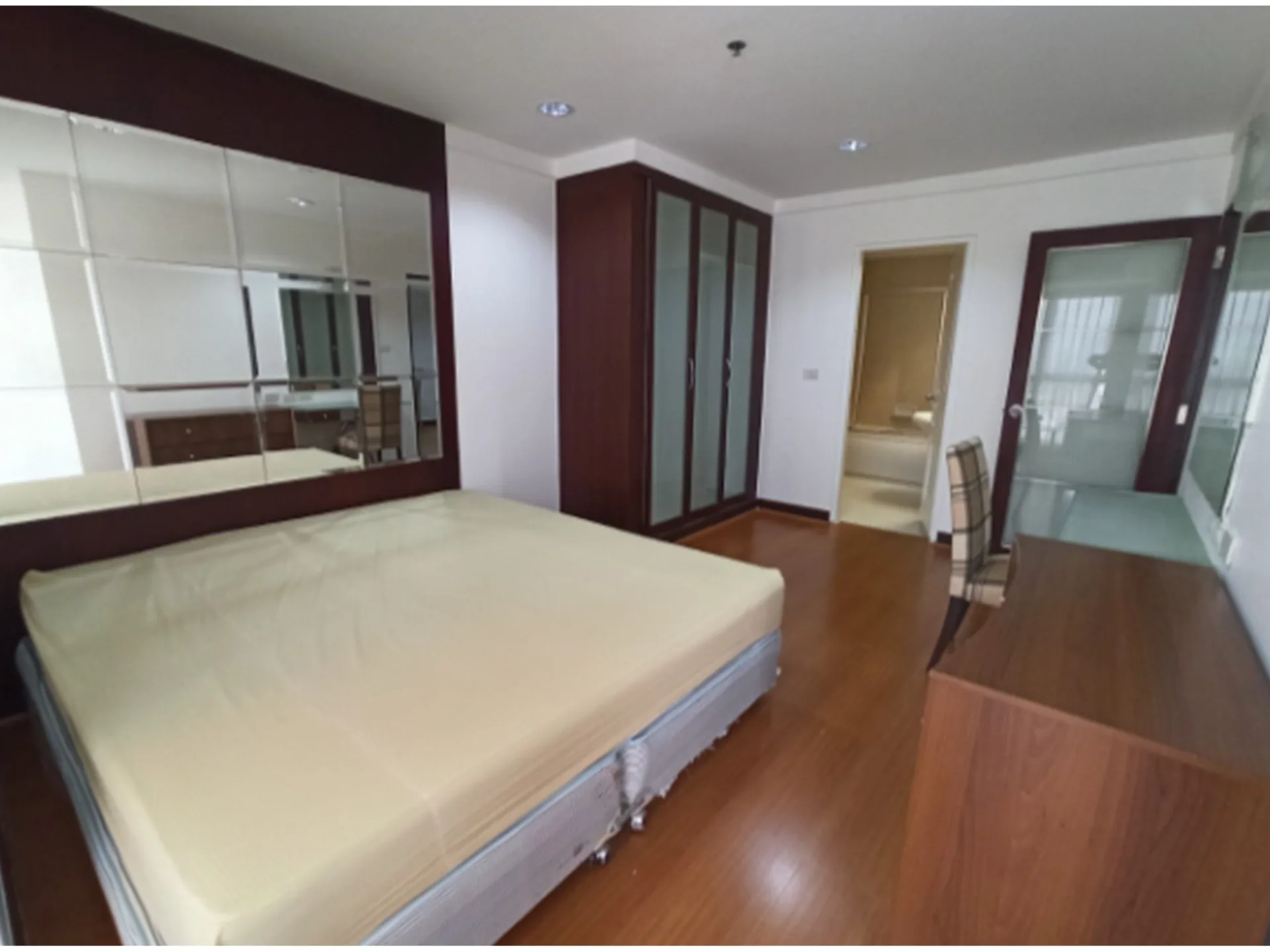 Property photos for The Waterford Diamond