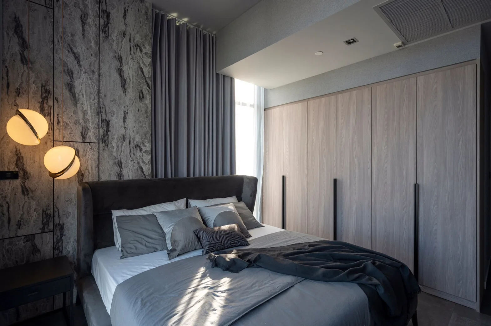 Property photos for The Lofts Asoke