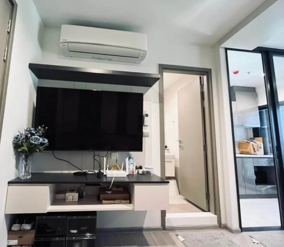 Property photos for Life Asoke Hype