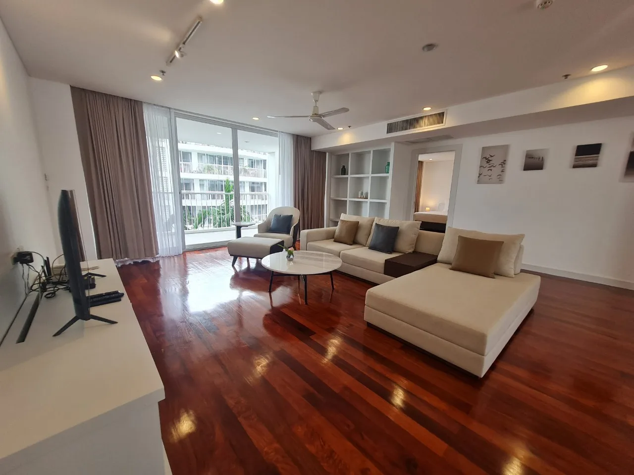 Property photos for Ekamai Gardens (shama Ekamai)