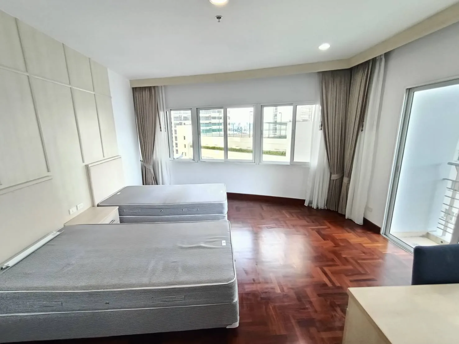 Property photos for The Grand Sethiwan Sukhumvit 24