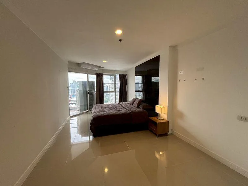 Property photos for The Waterford Diamond