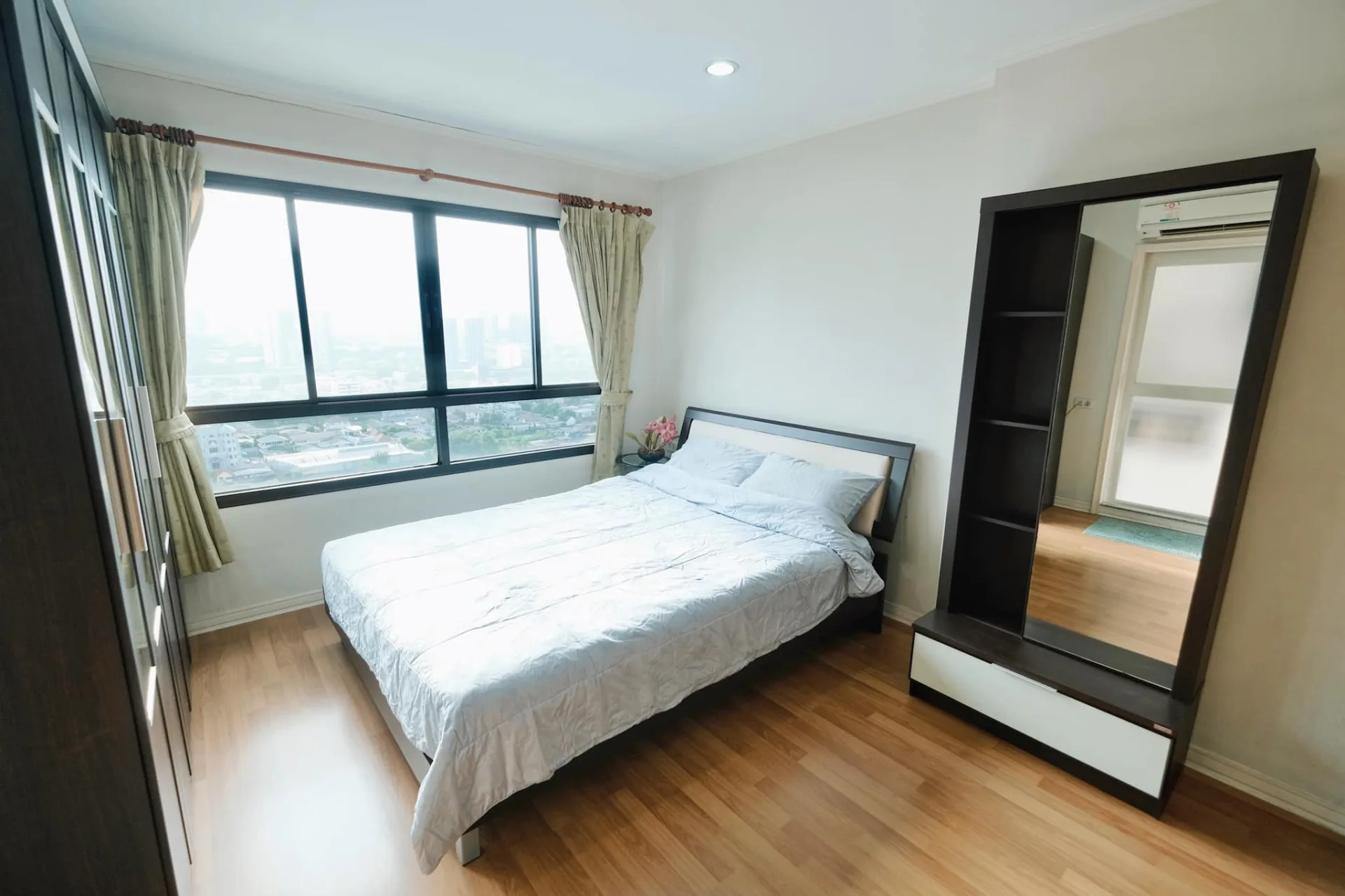 Property photos for Lumpini Place Phahol - Saphankhwai