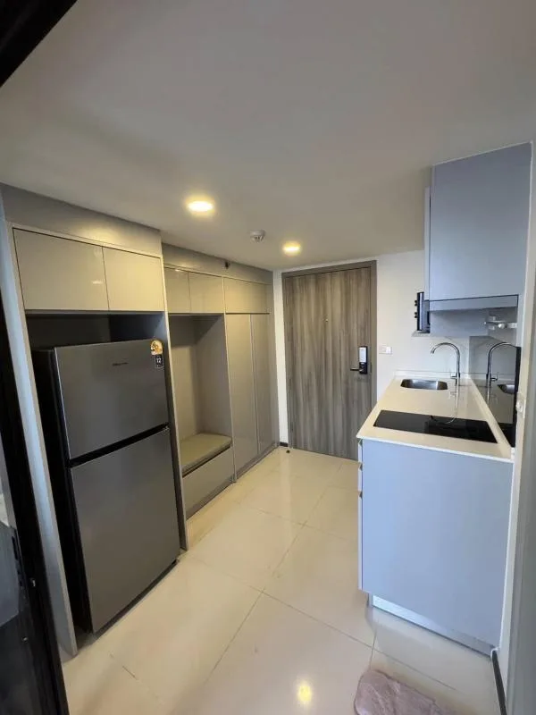 Property photos for Knightsbridge Space Ratchayothin