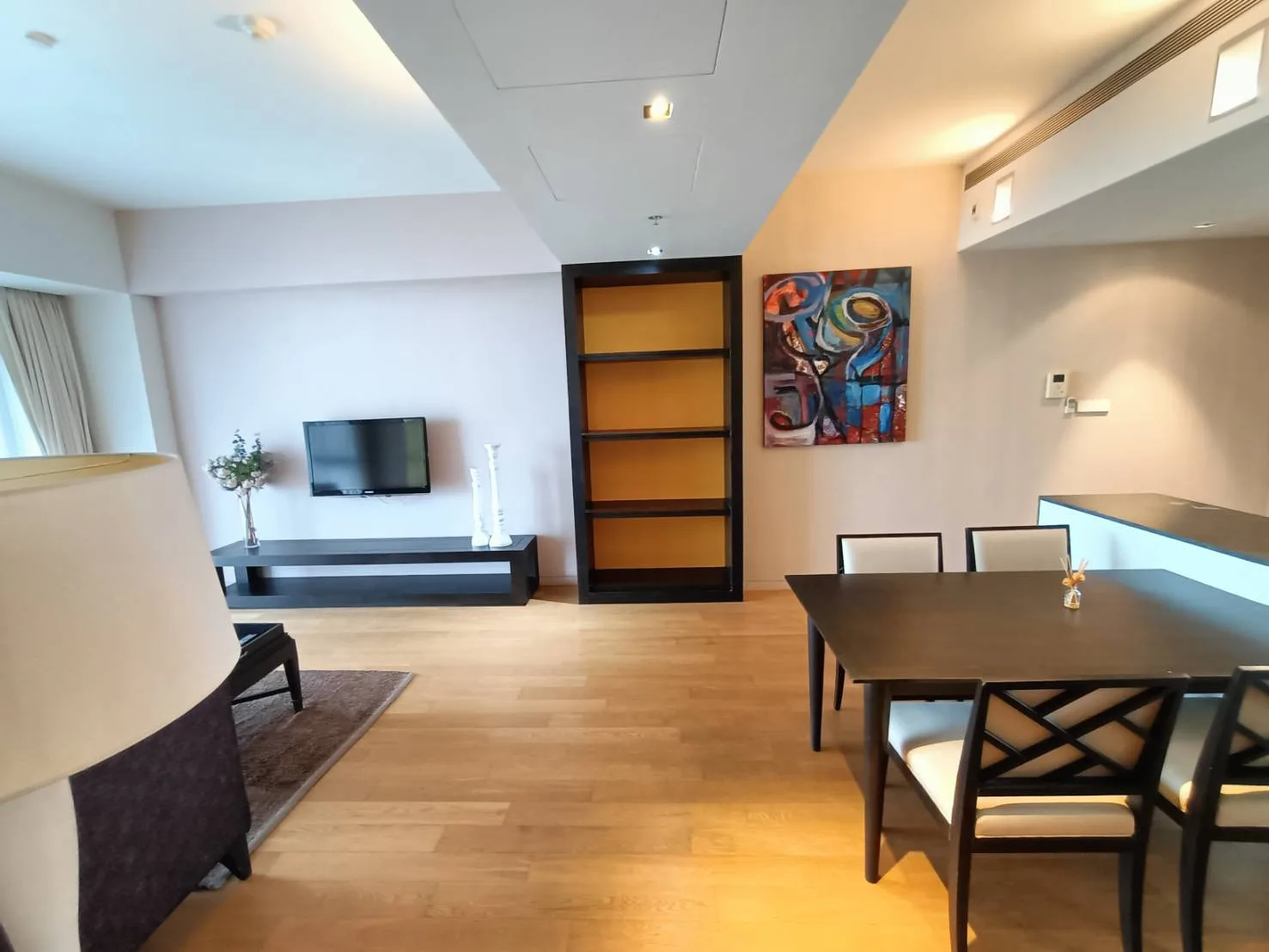 Property photos for The Met