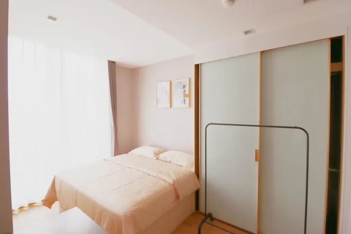 Property photos for Noble BE 33