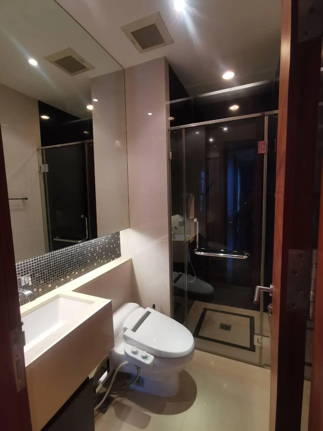 Property photos for The Address Sukhumvit 28