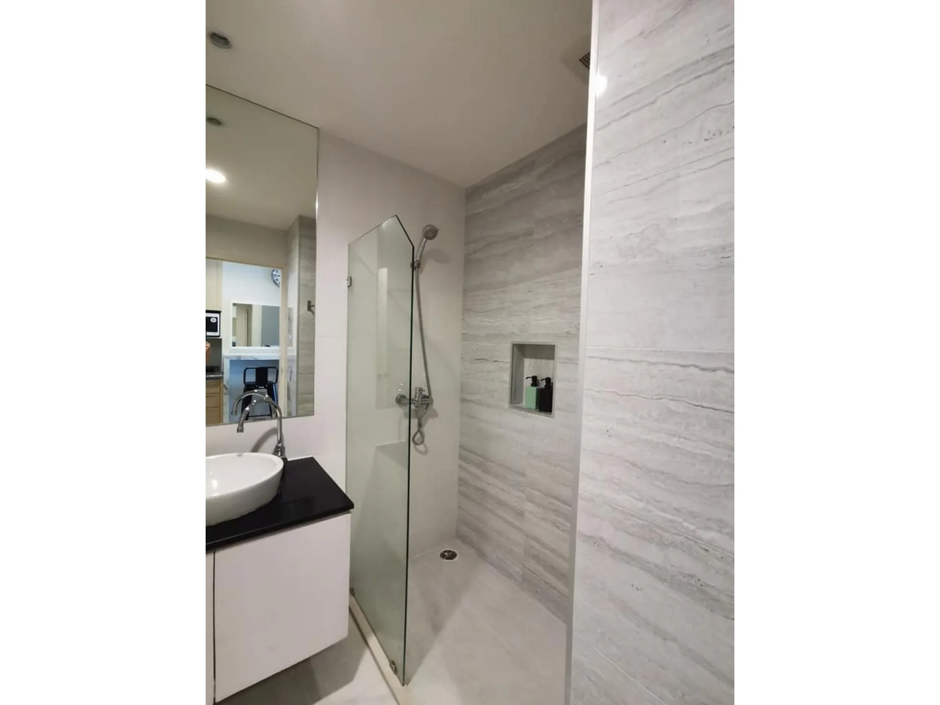 Property photos for Noble Lite