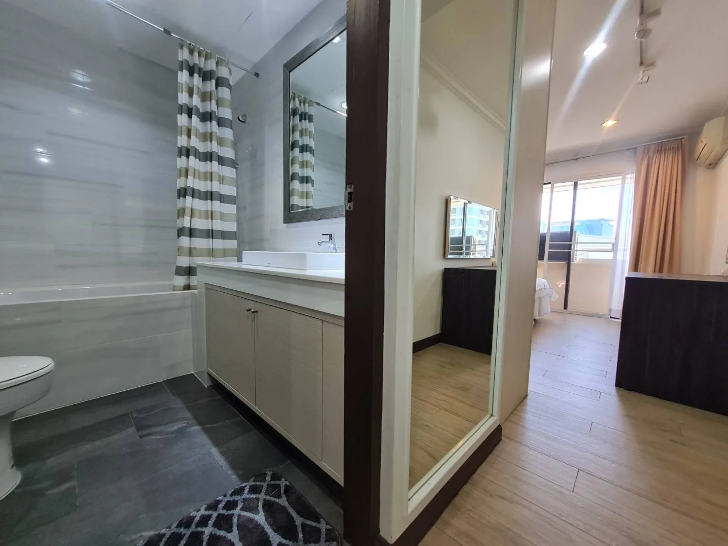 Property photos for Baan Suanpetch