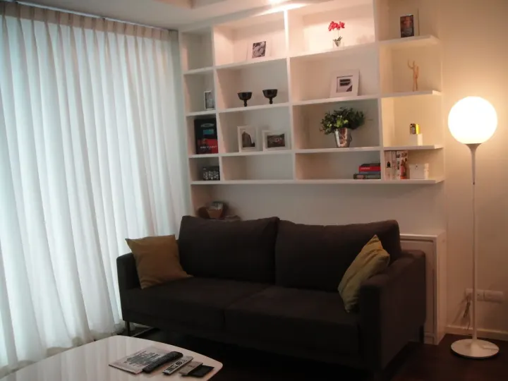 Property photos for Siri On 8