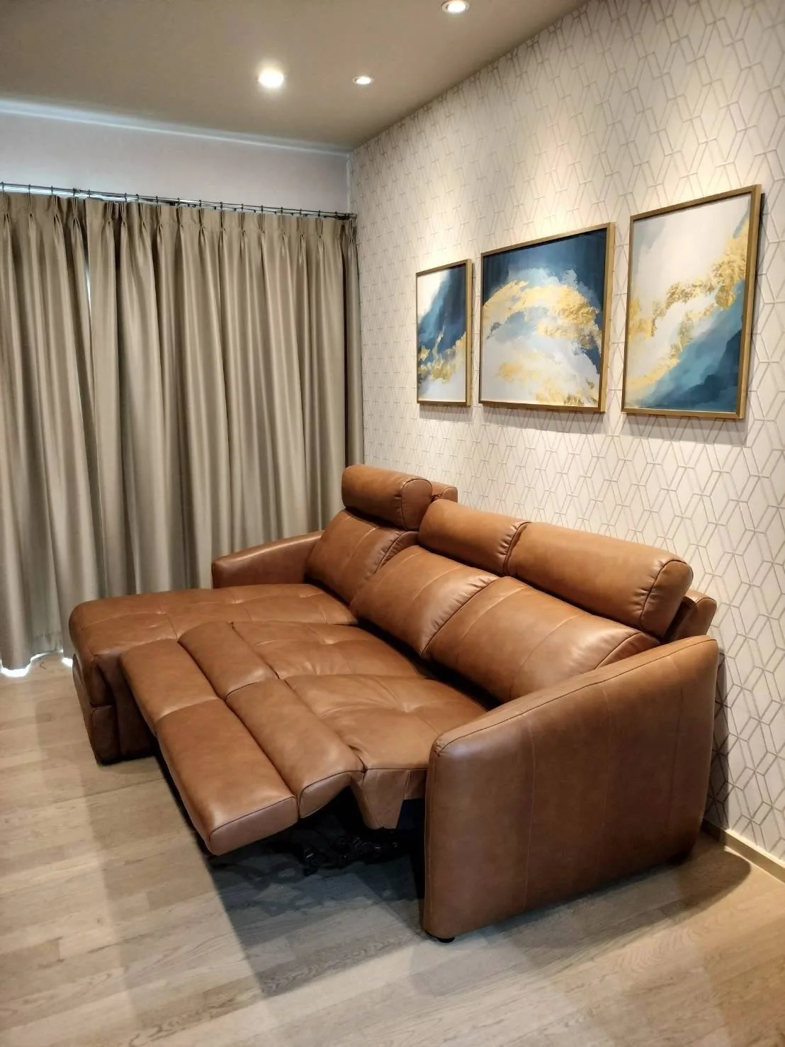 Property photos for Noble Refine