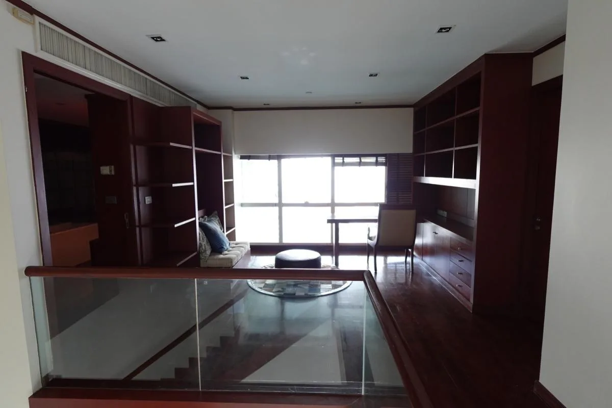 Property photos for Le Raffine Jambunuda Sukhumvit 31