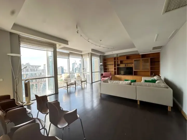 Property photos for Langsuan Ville