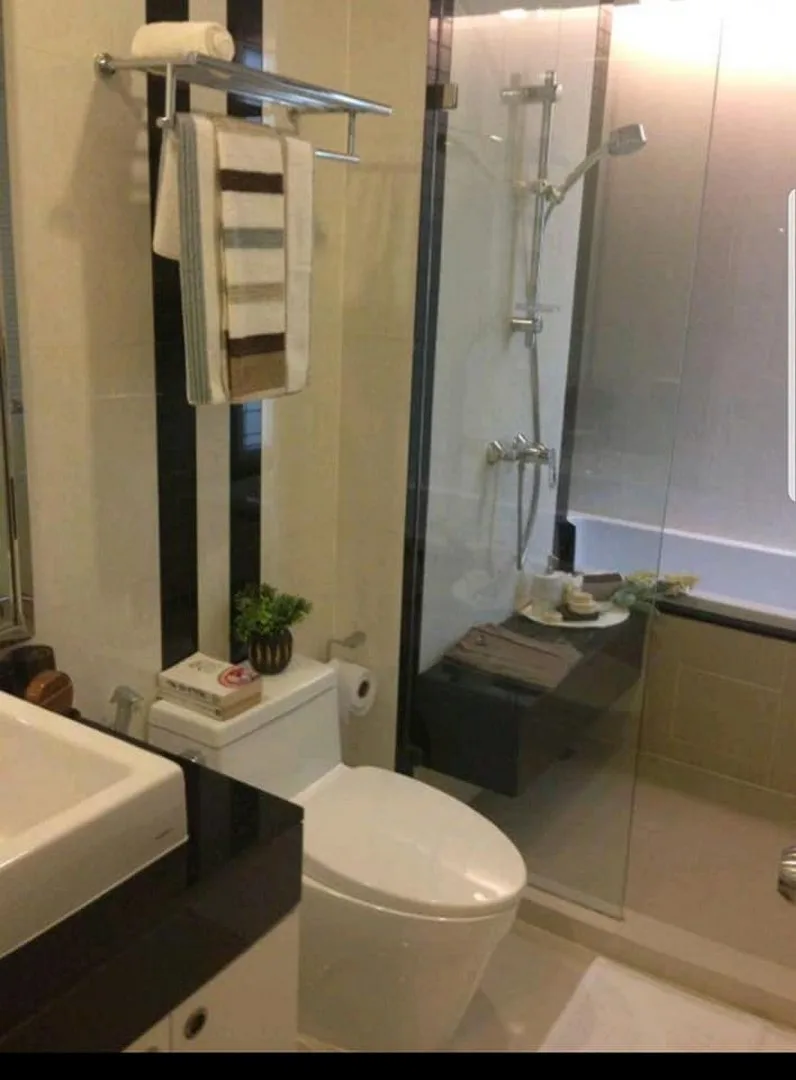 Property photos for Beverly 33