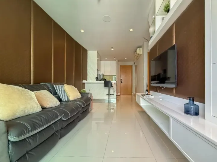 Property photos for Circle Condominium