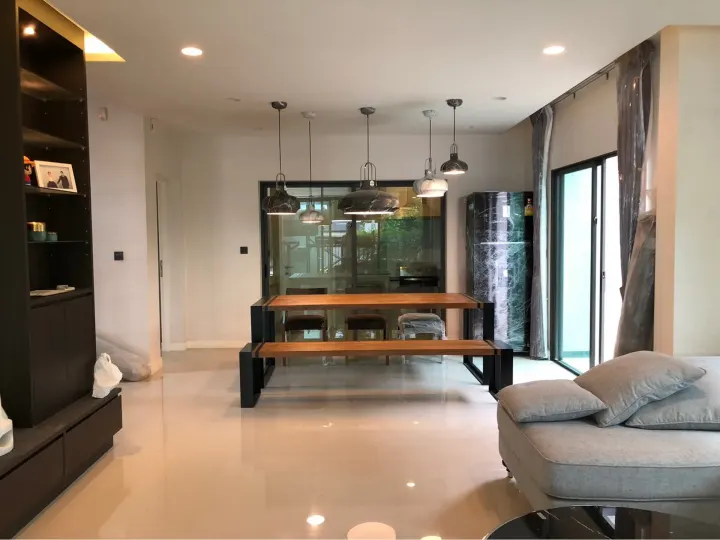 Property photos for Setthasiri Krungthep Kreetha 2