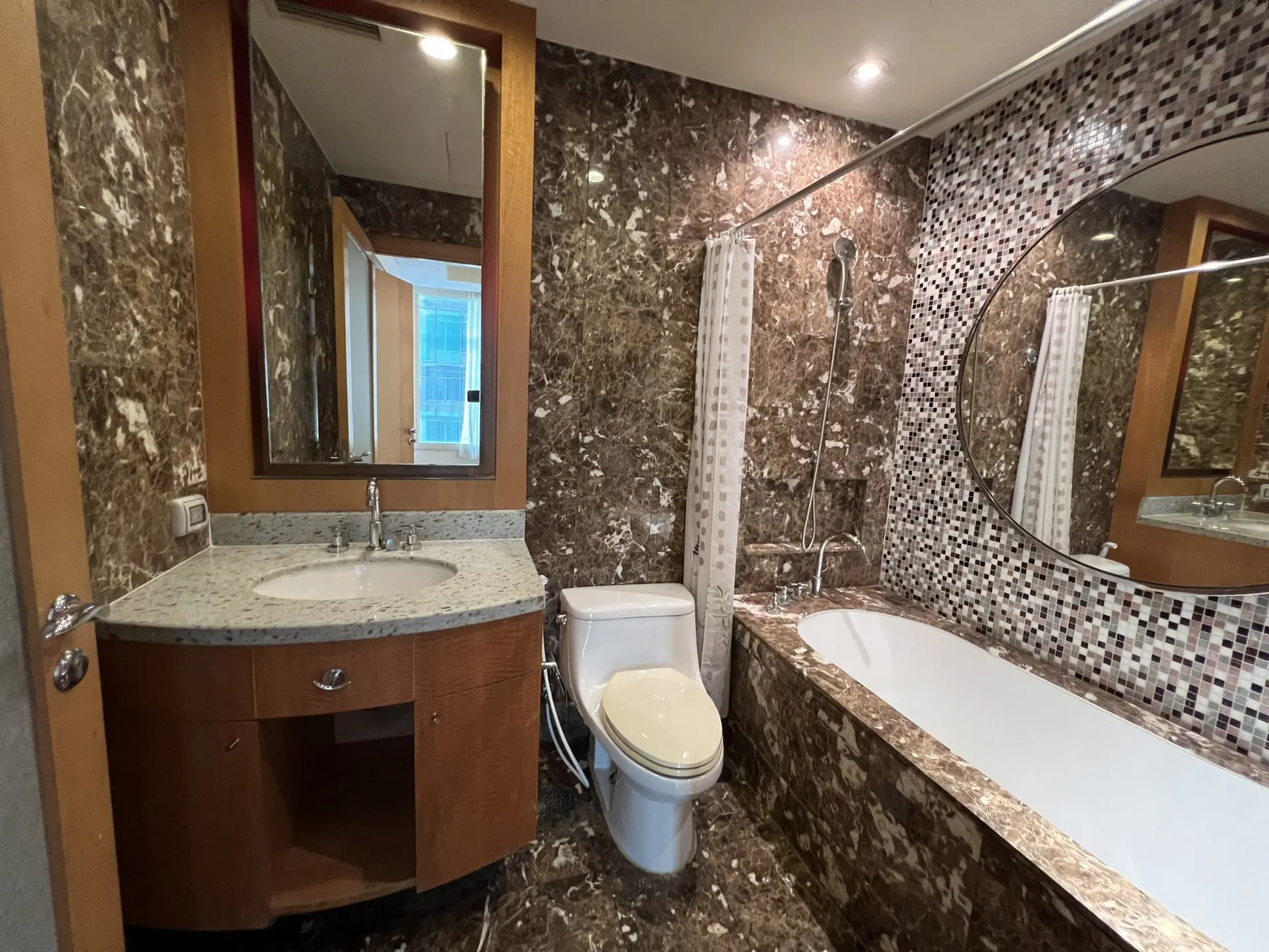 Property photos for Baan Ratchadamri