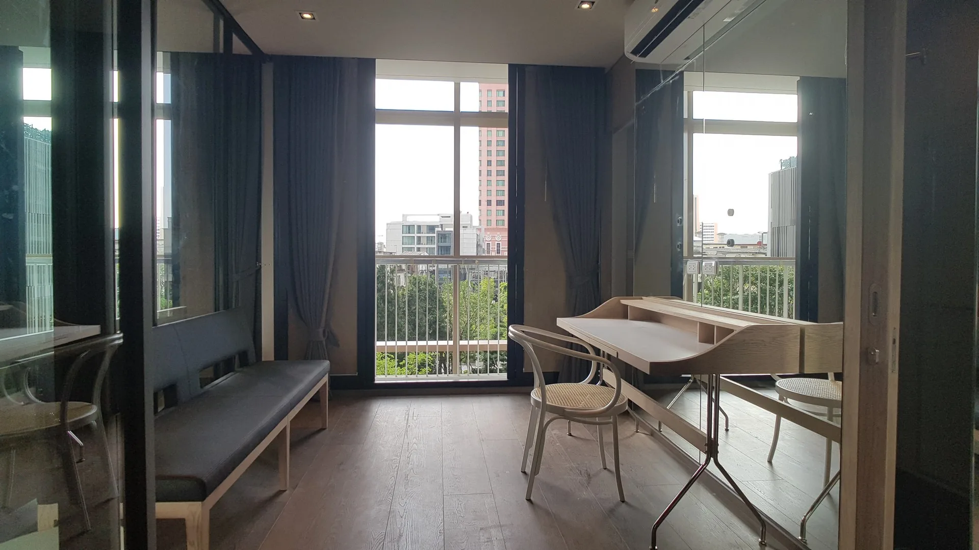 Property photos for Park Origin Phromphong