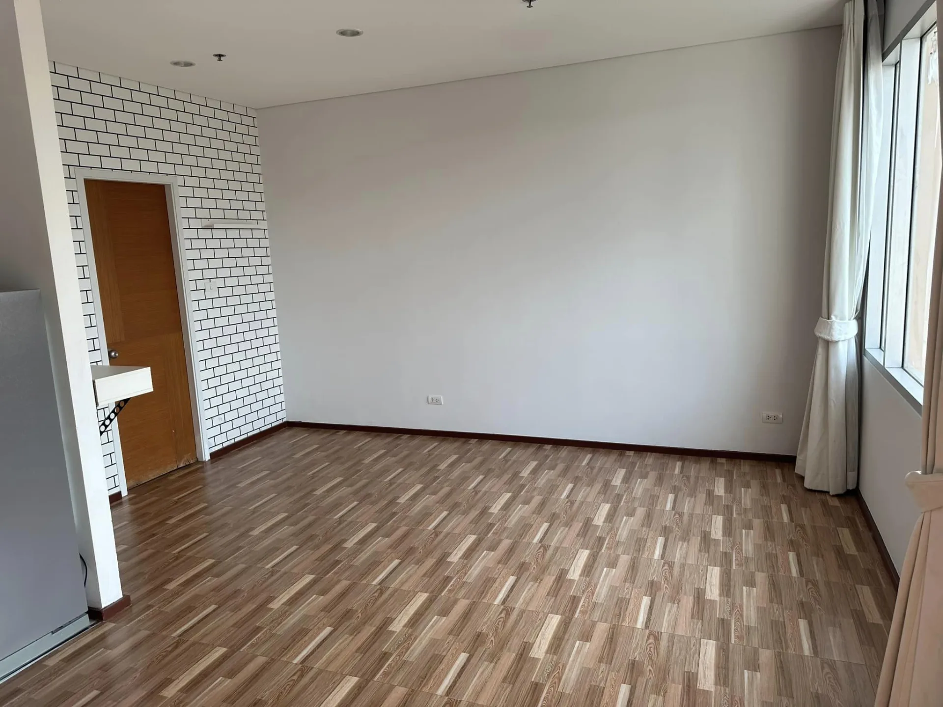 Property photos for Villa Sathorn
