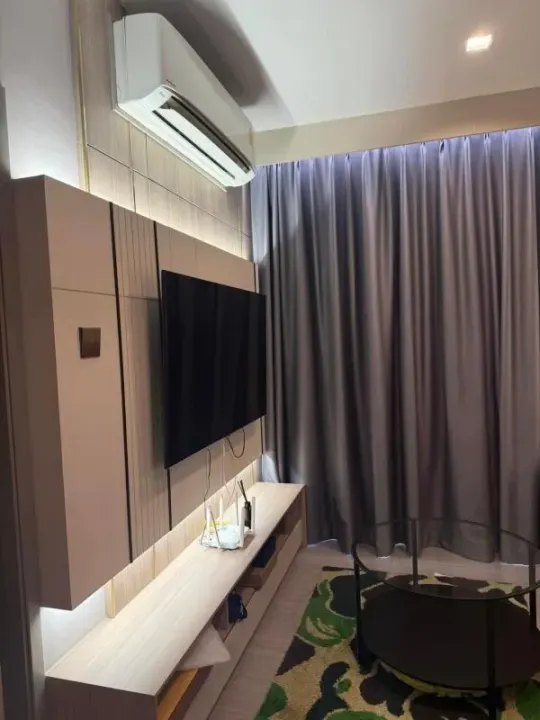 Property photos for Life Asoke Hype