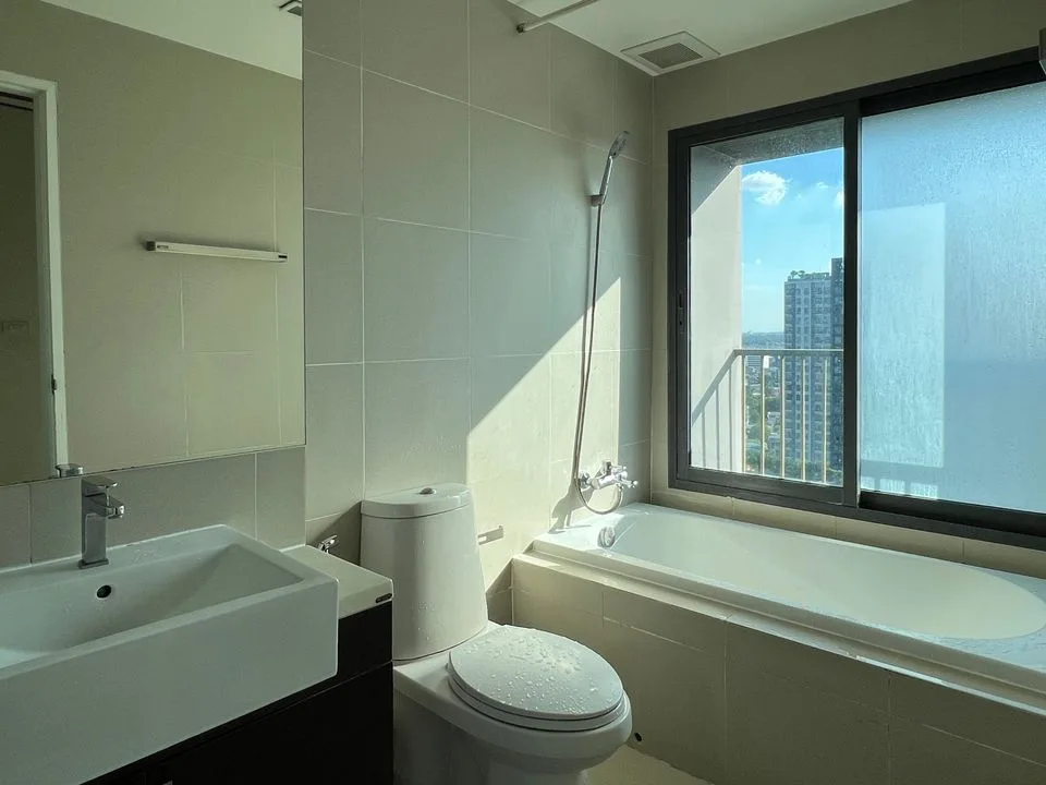 Property photos for Noble Remix