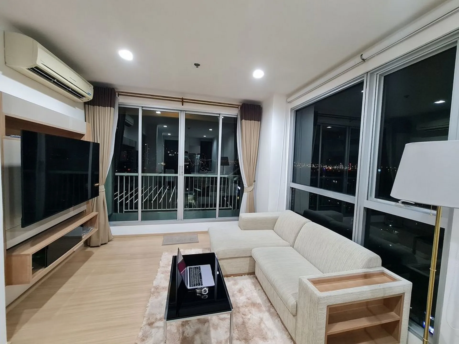 Property photos for Rhythm Sukhumvit 50