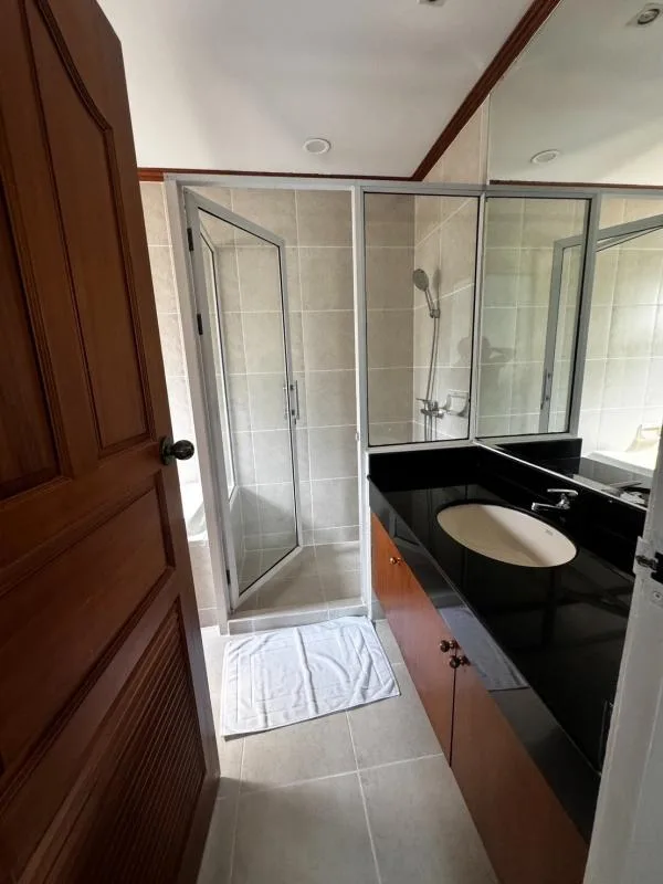 Property photos for Chaidee Mansion