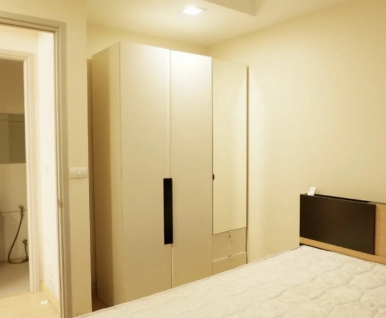 Property photos for Thru Thonglor