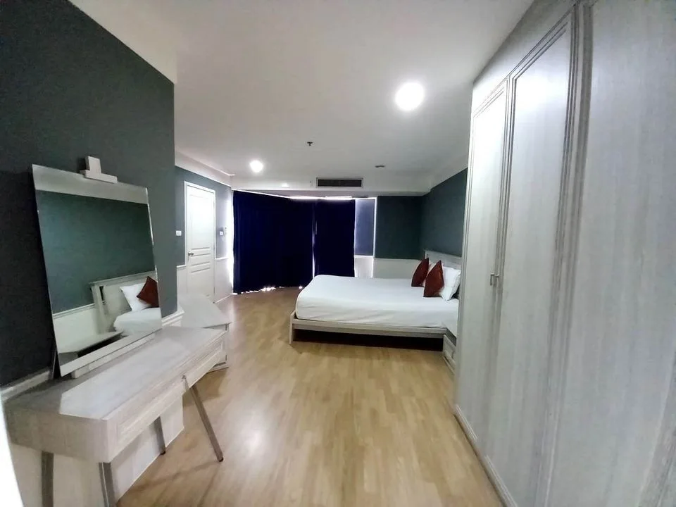Property photos for The Waterford Diamond