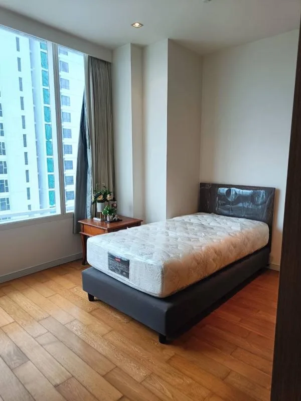 Property photos for Eight Thonglor Residence