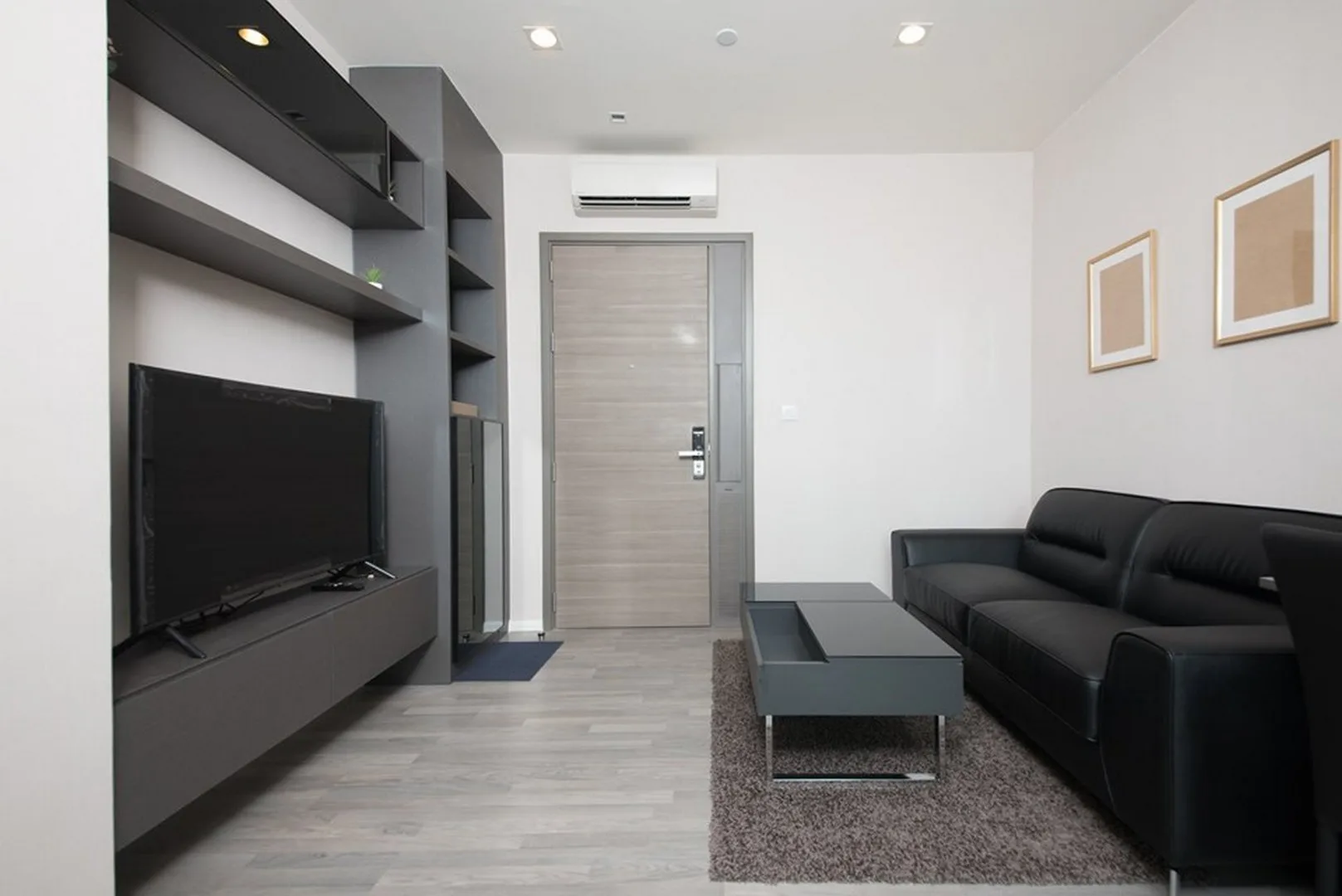 Property photos for The Room Sukhumvit 69