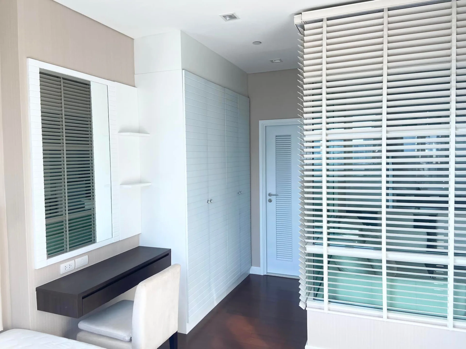 Property photos for Ivy Thonglor