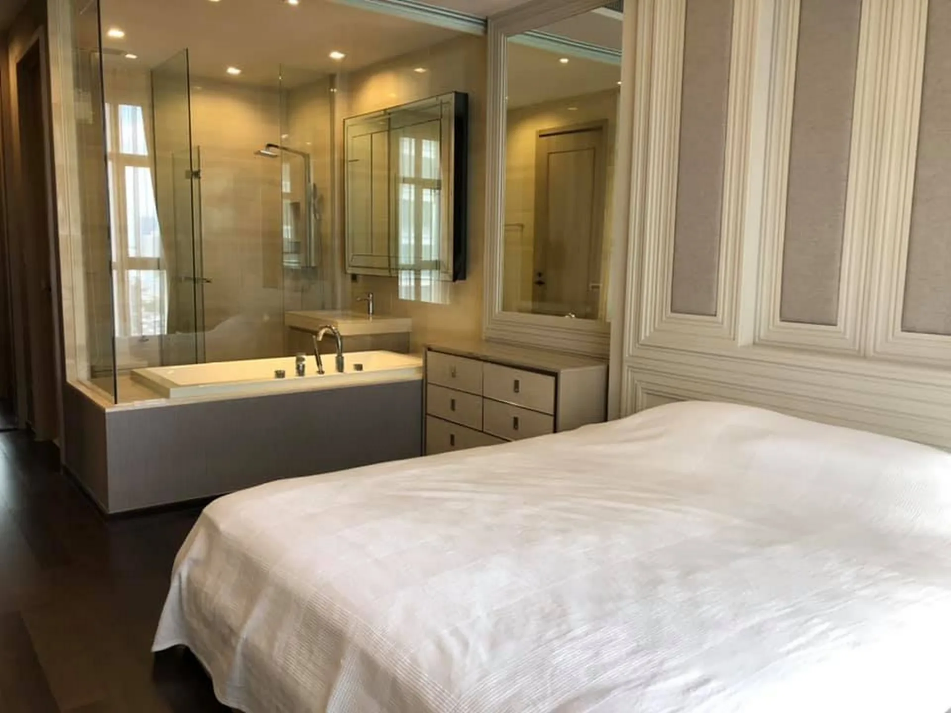 Property photos for The XXXIX by Sansiri