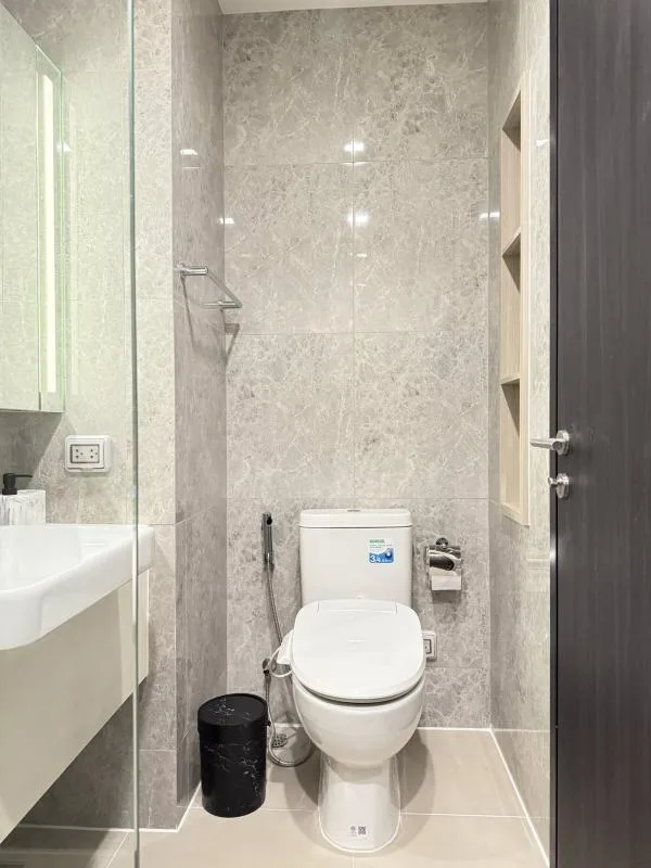 Property photos for Noble Around Ari