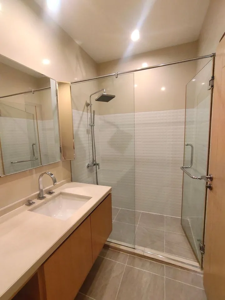Property photos for Wind Ratchayothin
