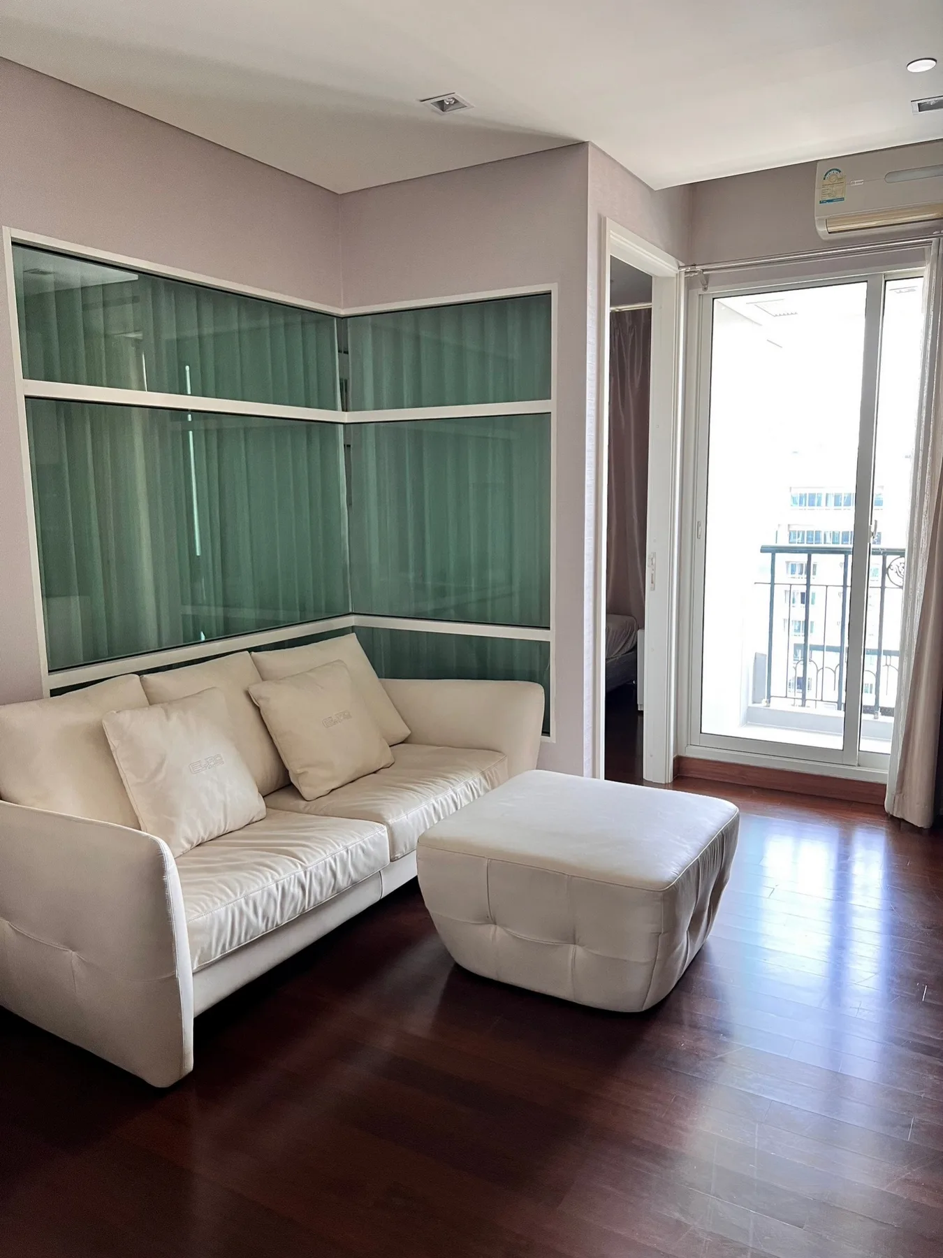 Property photos for Ivy Thonglor