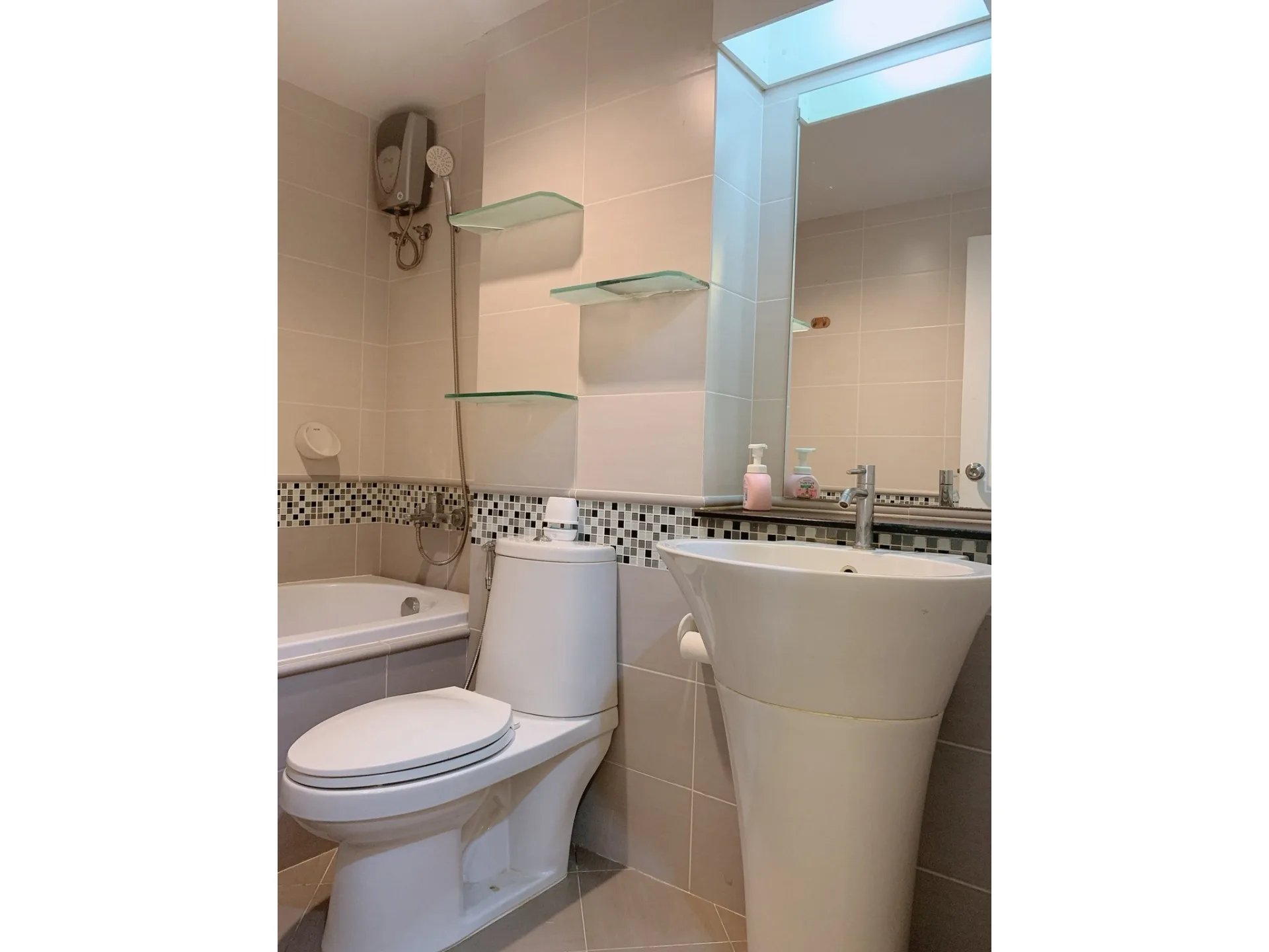 Property photos for The Waterford Sukhumvit 50 Onnut