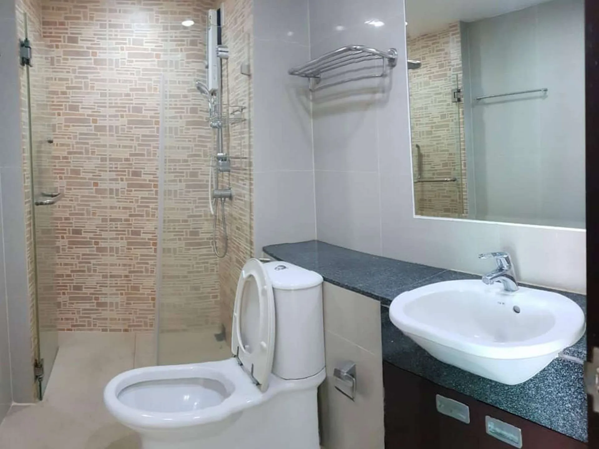 Property photos for The Kris Ratchada