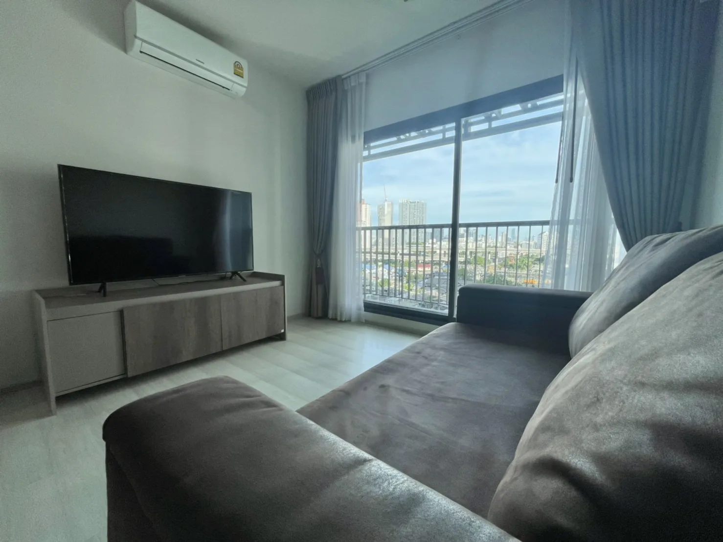Property photos for Life Sukhumvit 48