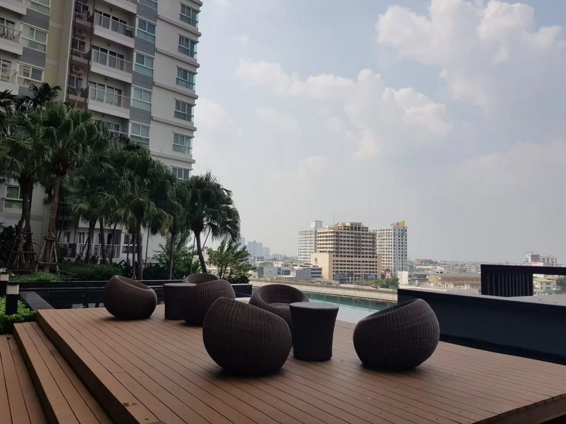 Property photos for The Parkland Grand Taksin