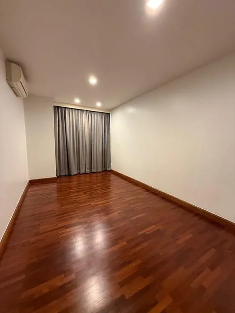 Property photos for Newton Tower