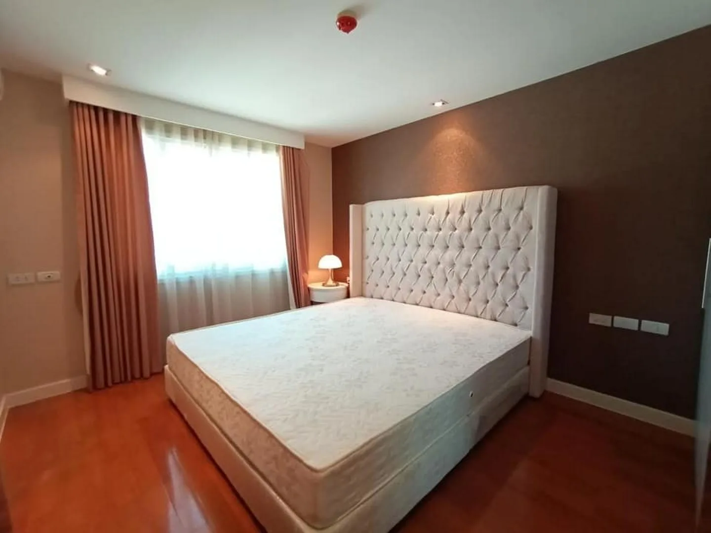 Property photos for Le Nice Ekamai