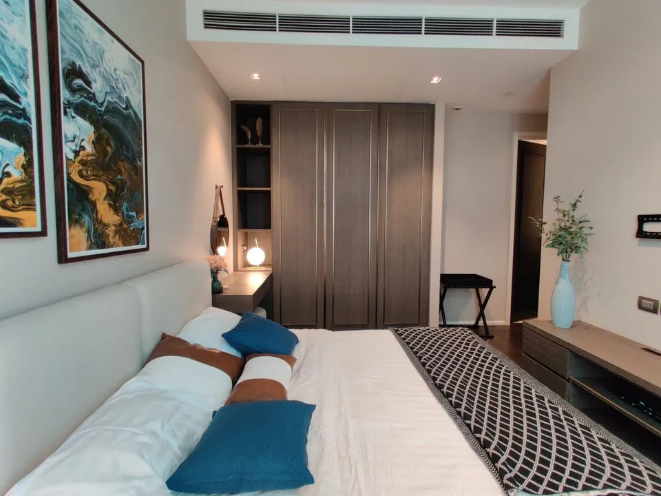 Property photos for The Diplomat 39