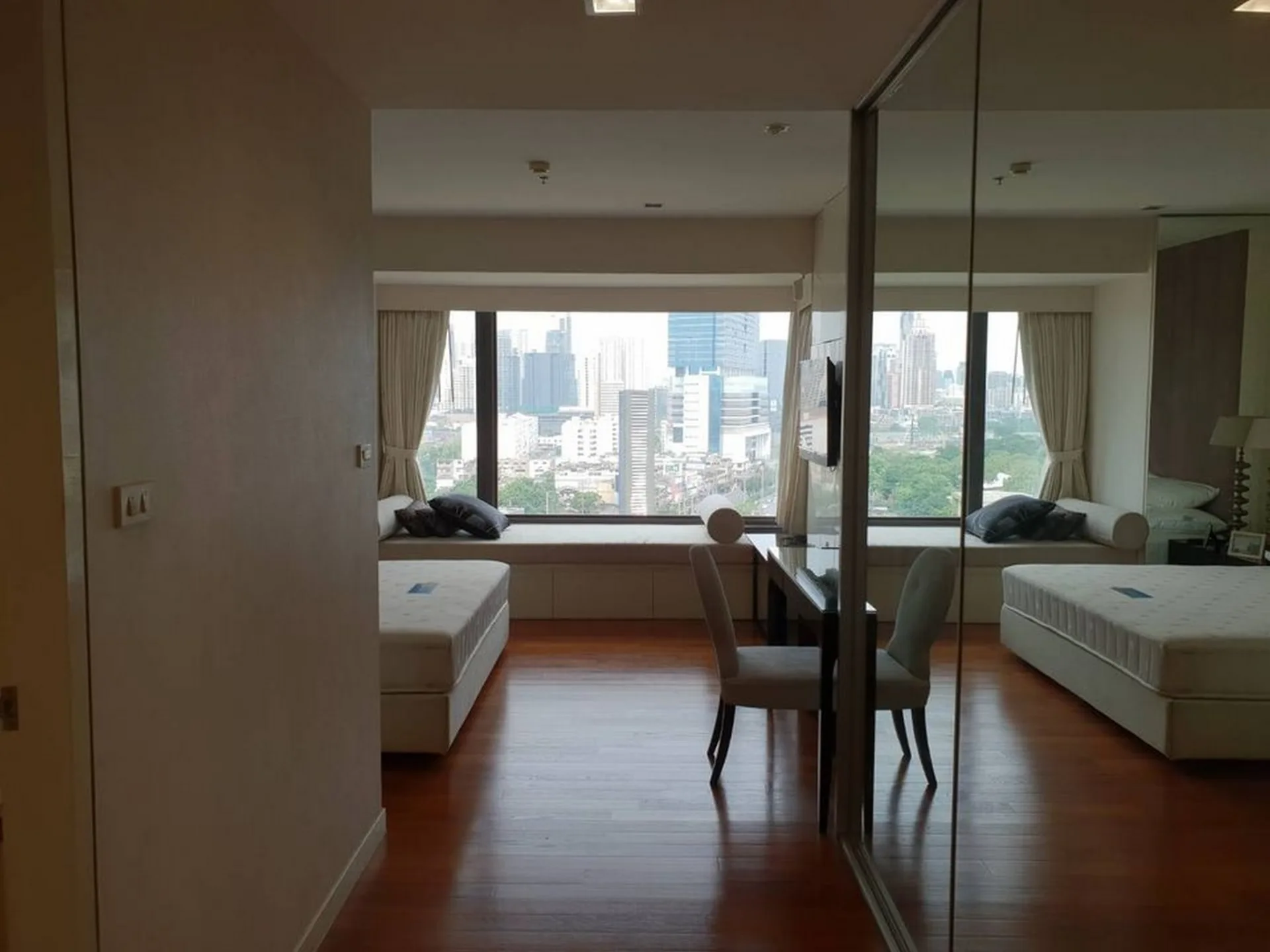 Property photos for Amanta Lumpini