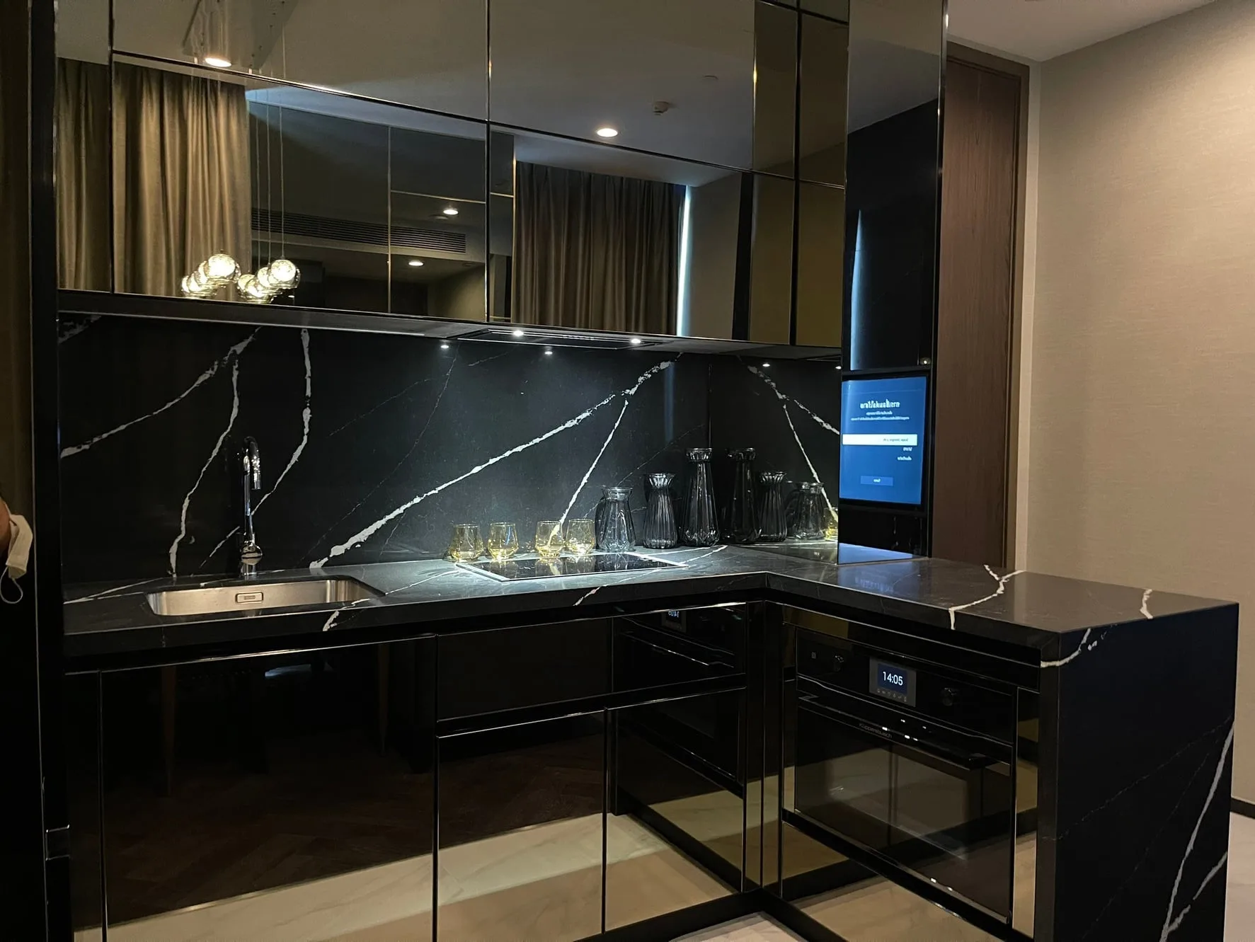 Property photos for The Esse Sukhumvit 36