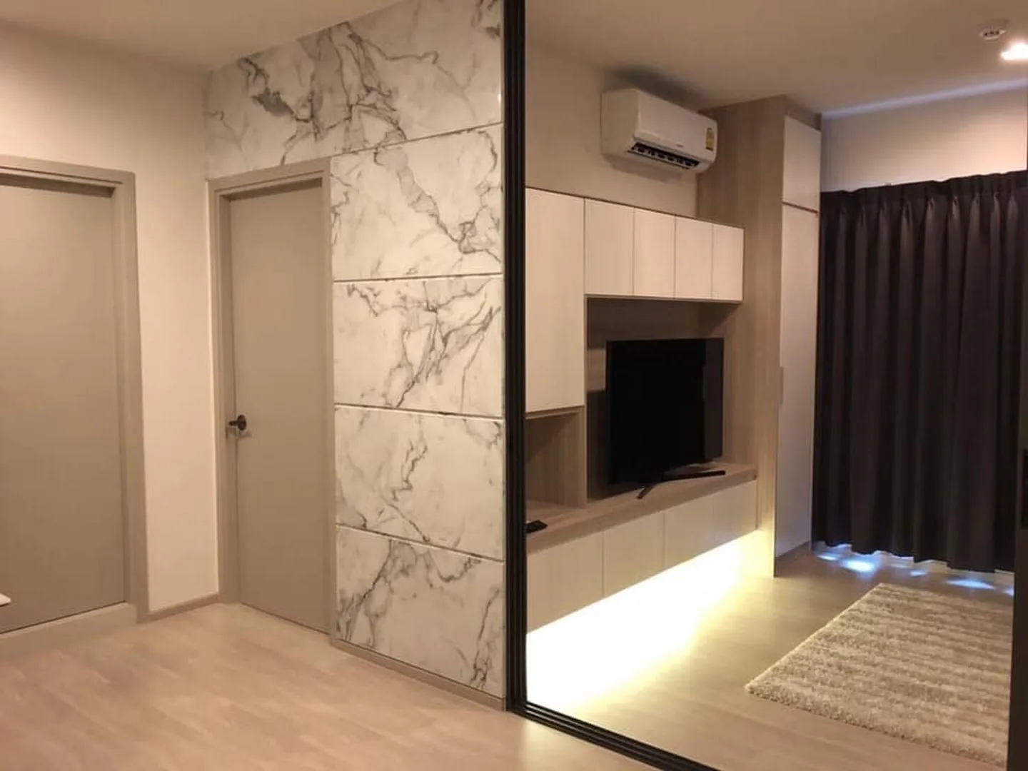 Property photos for Life Sukhumvit 48