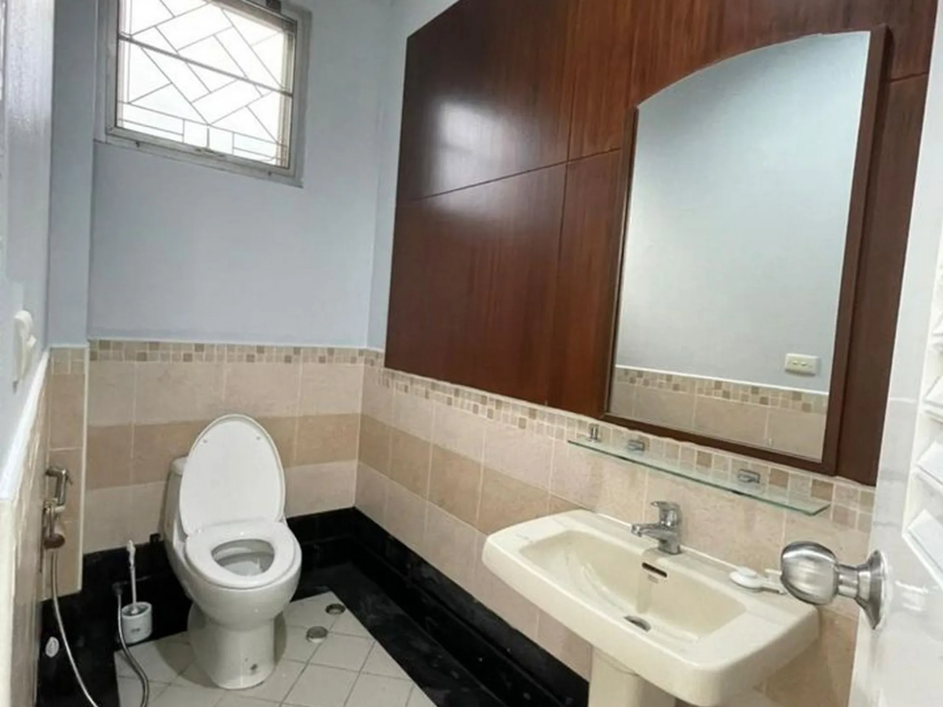 Property photos for Home Place Sukhumvit 71