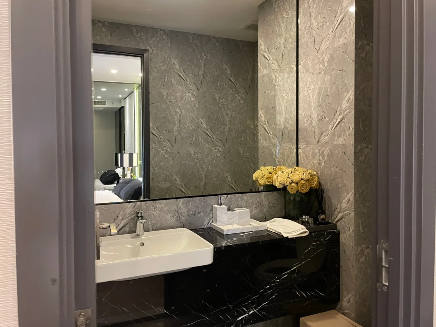 Property photos for Ashton Asoke