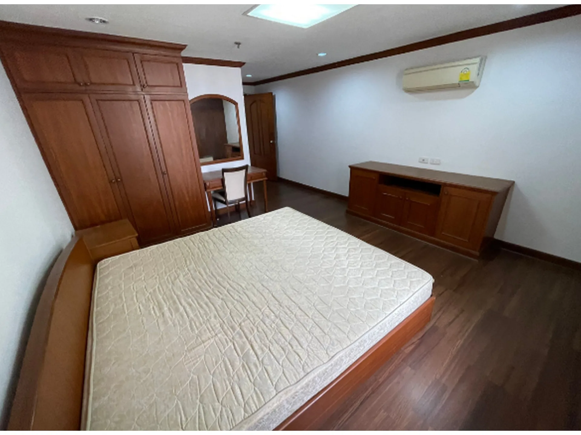 Property photos for Las Colinas
