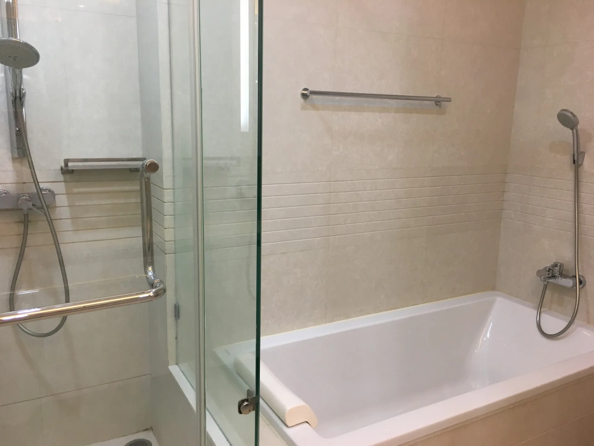 Property photos for Q Langsuan